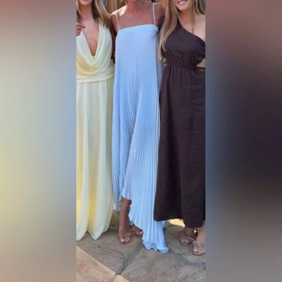 NWT Lovers + Friends Mae Gown Baby Blue Crimped Long Maxi Dress Size Medium - Picture 7 of 12